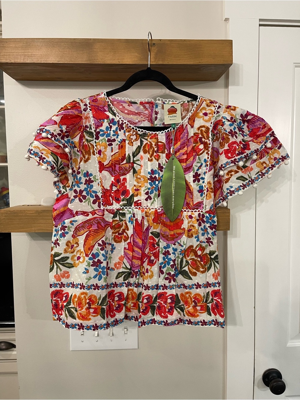 NWT Farm Rio Spring Banana Top- M - Picture 2 of 6